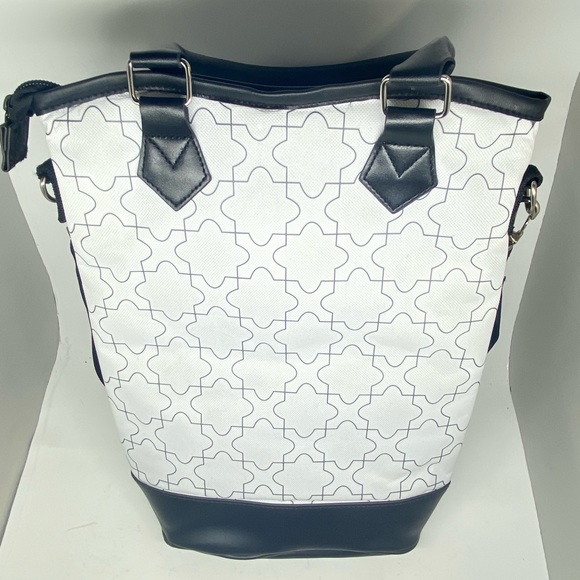 TIRRININ INSULATED WINE BAG / LUNCH BAG COOLER WITH FRONT POCKET & CORKSCREW - Picture 2 of 15